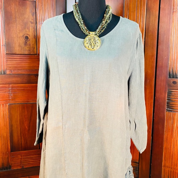 Et’ Lois Women’s Asymmetrical Drawstring Tunic - Picture 4 of 7